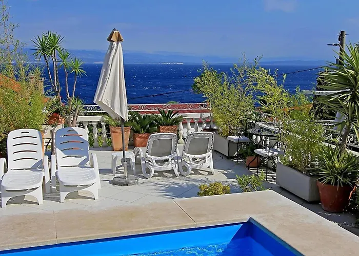 Apartmán With Swimming Pool Lovran, Opatija - 23500 Lovran