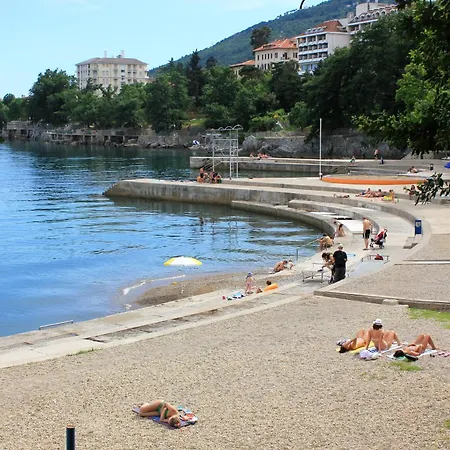 With Swimming Pool Lovran, Opatija - 23500 Apartmán Lovran